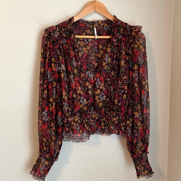 Free People Women’s Twyla Smocked Cropped Black Floral Sheer Blouse Top, Large - Picture 2 of 9
